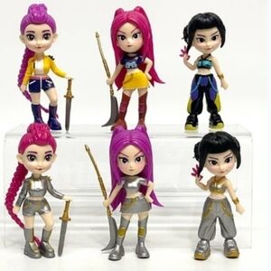 K- Pop Demon Hunters Colorful Action Figures